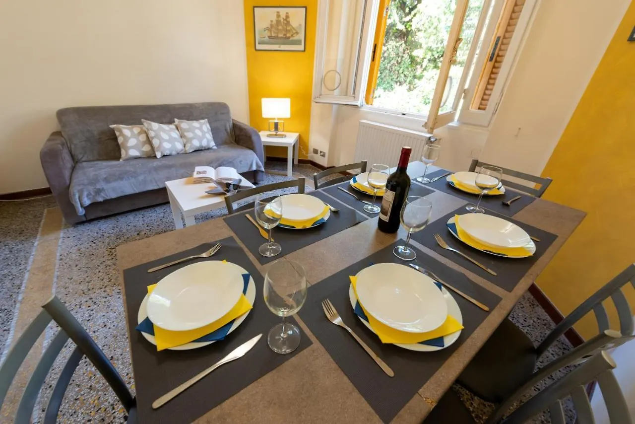 Casa Pier - Centralissima In Villa D'Epoca Rapallo Appartement